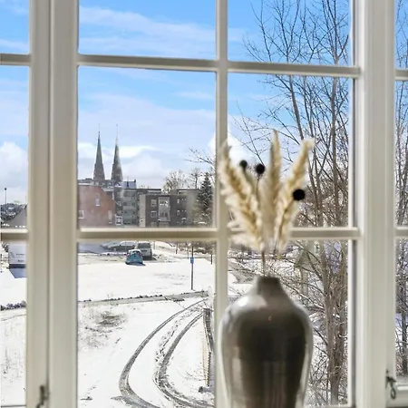 Apartment Stor & Moderne I Kanten Av Sentrum Skien