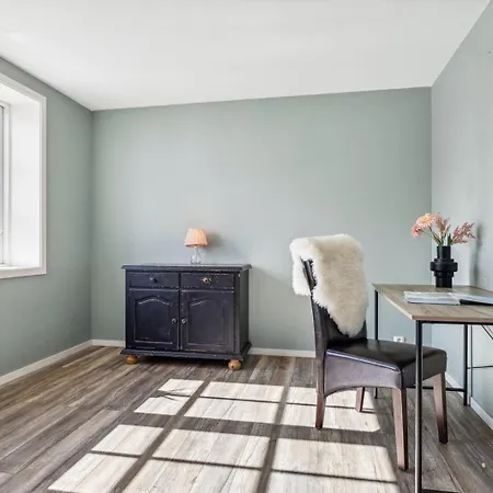 Stor & Moderne I Kanten Av Sentrum * Skien