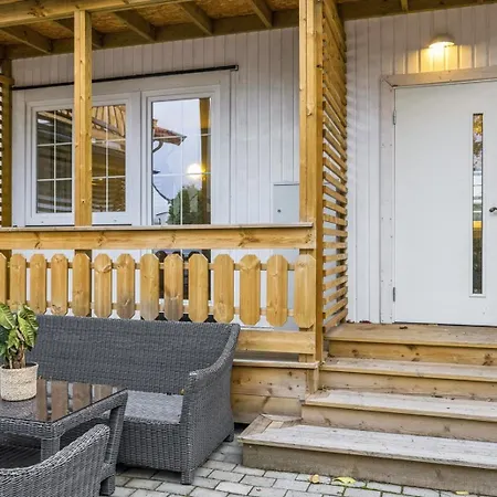 Stor & Moderne I Kanten Av Sentrum Lejlighed Skien