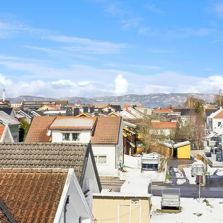 Stor & Moderne I Kanten Av Sentrum Skien